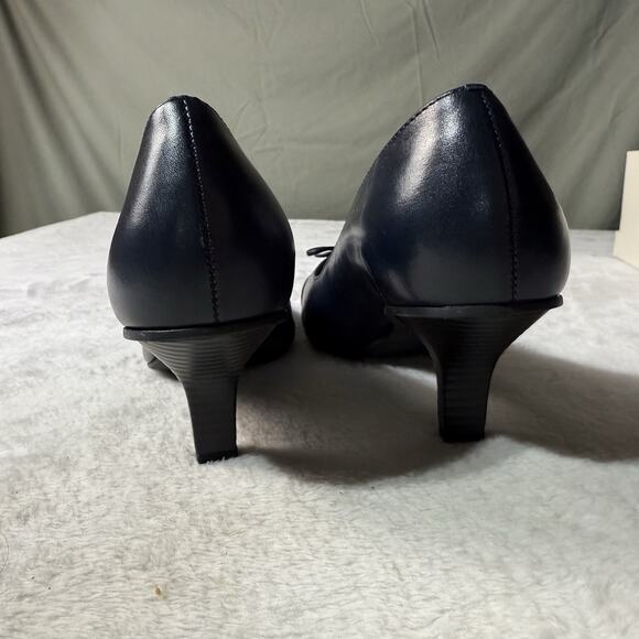Y2K Leather Square Toe Midnight Navy Kitten Heels Shoes 8 Bow 2000s Preppy - Picture 3 of 4